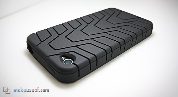 Elago Tire Tread Silicon Case do iPhone 4 Review i Giveaway silicon3