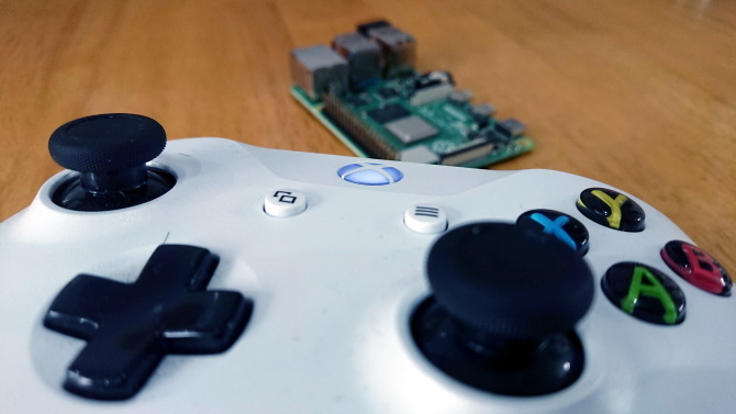 Zsynchronizuj kontroler Xbox One z Raspberry Pi