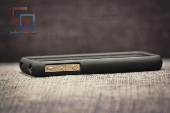 MakeUseOf Review & Giveaway: Fitted iPhone 4 Case by Speck IMG 2170 copy