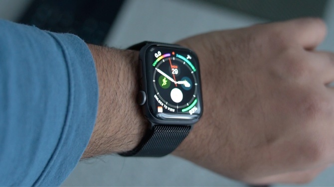 Apple Watch Series 4: niekwestionowany król smartwatches Milanese Loop 670