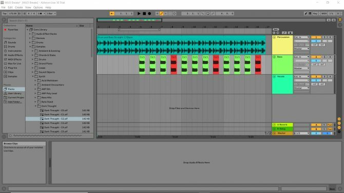 zrzut ekranu z większą ilością basu dodanym do wyświetlania utworu