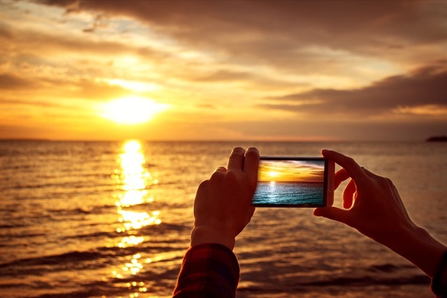 Zdjęcie słońca zrobione smartfonem