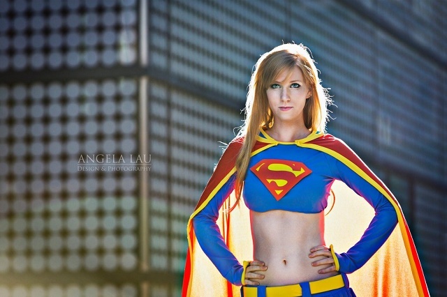 women-of-komiksu-cosplay-superwoman