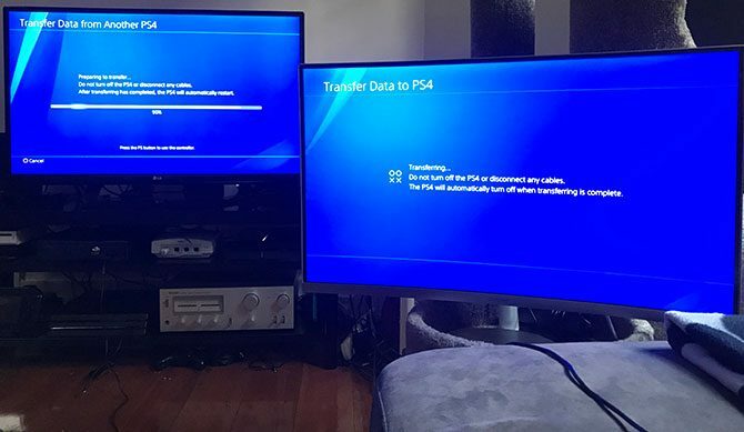 Trwa przesyłanie danych PS4