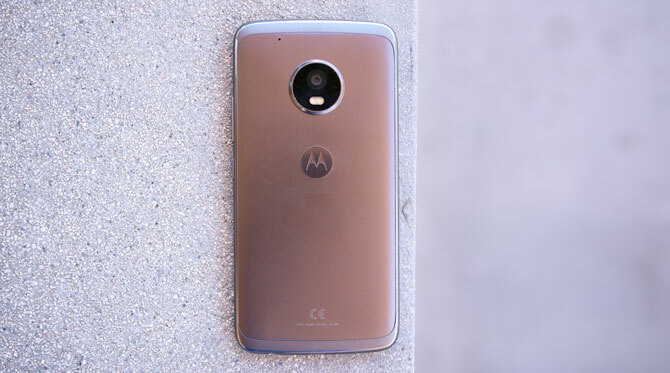 Recenzja Moto G5 Plus: Solidny telefon średniej klasy 2