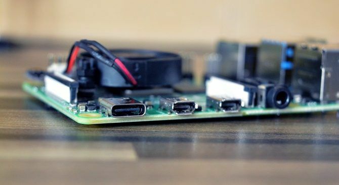 Raspberry Pi 8 GB z podkładką wentylatora