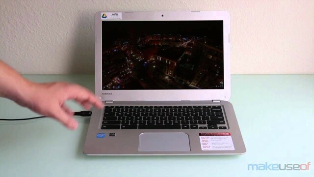 Miniatura wideo do filmu na youtube Recenzja i rozdanie Chromebooka Toshiba CB35-A3120