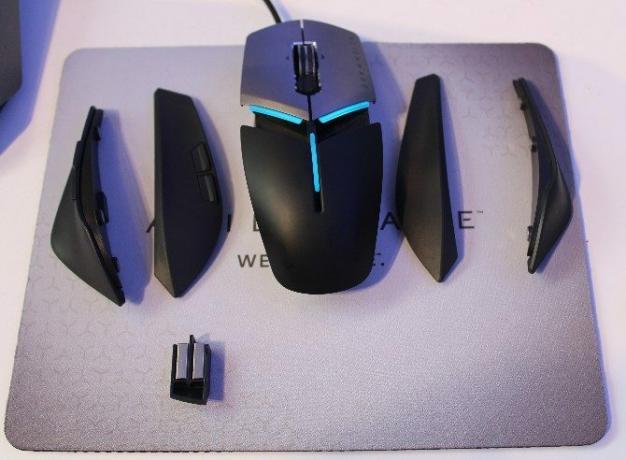 Gry na IFA 2018: Co nowego i co nowego? Alienware AW959 Elite Gaming Mouse 001 IFA2018 670x492